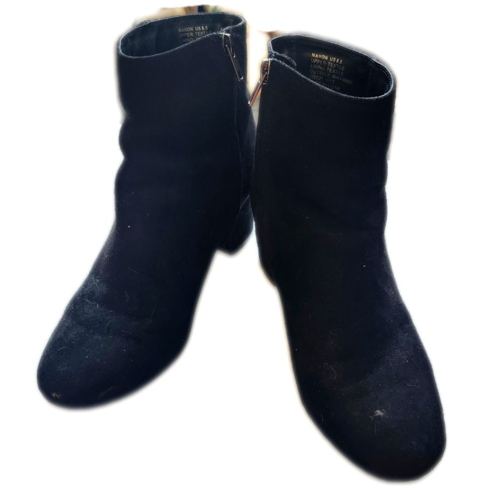 Rebel By Zigi Black Faux Suede Zip Up Booties, 2.5" Heel, Size 8.5